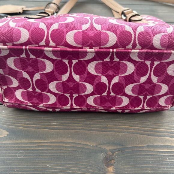 Coach Signature Peyton Pink Purse - Picture 3 of 4